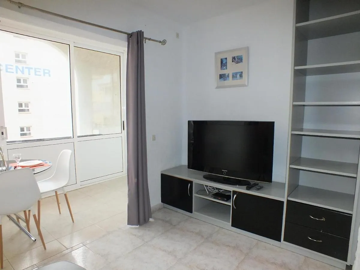 Apartamento Comodo, 50M Playa, 4 Pers, Terraza, Tv, Lavadora - Es-204-32 Roses 0*,  Španělsko