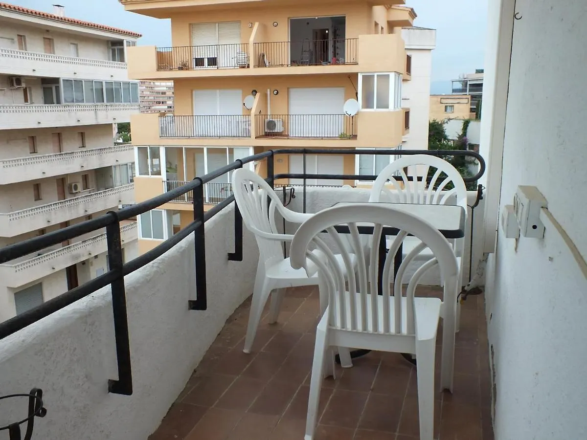 Apartamento Comodo, 50M Playa, 4 Pers, Terraza, Tv, Lavadora - Es-204-32 Roses Spain