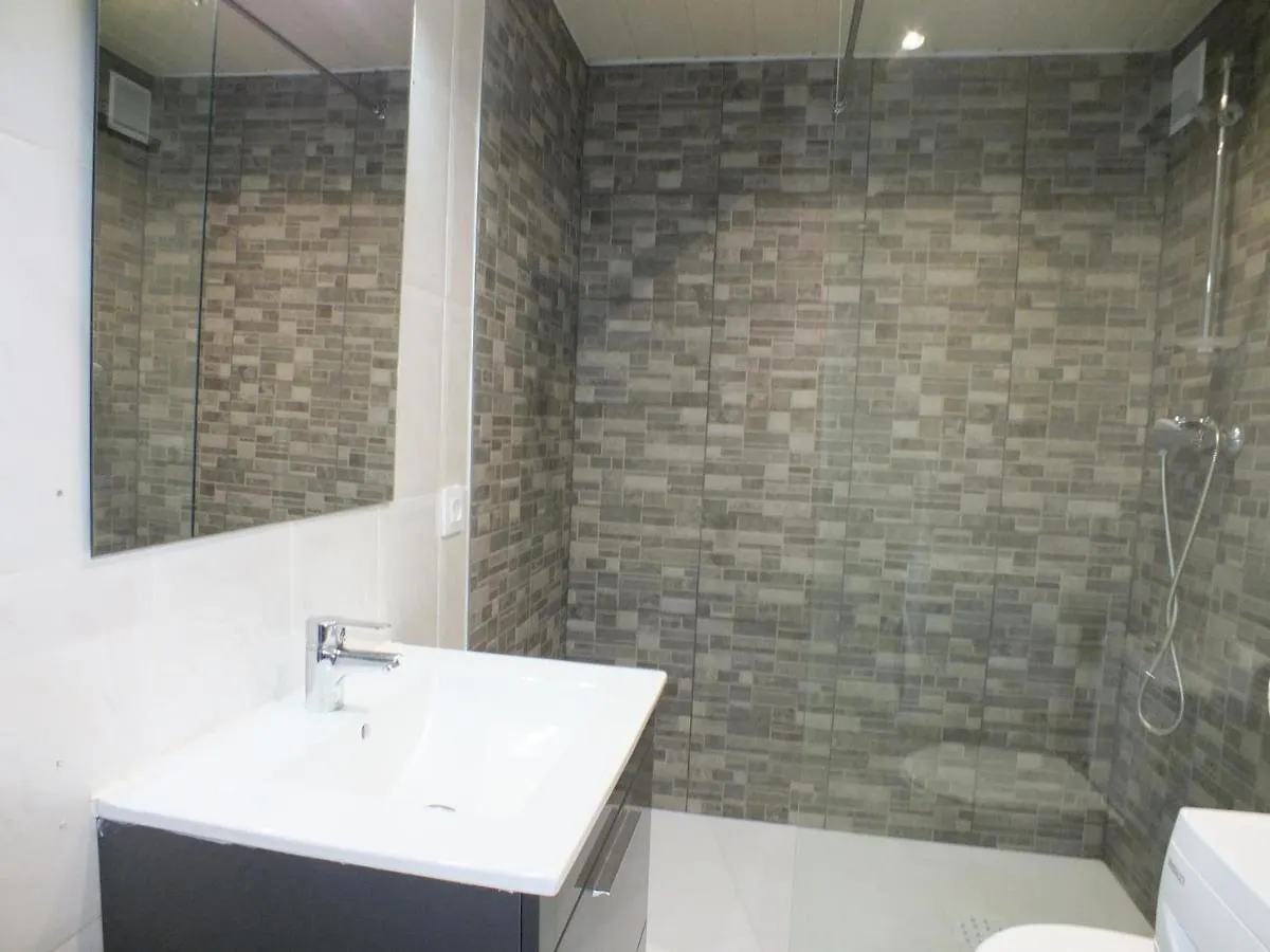 Apartamento Comodo, 50M Playa, 4 Pers, Terraza, Tv, Lavadora - Es-204-32 Roses